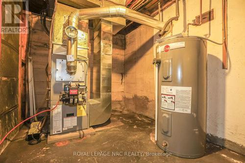 204 Lakeshore Road, St. Catharines (442 - Vine/Linwell), ON - Indoor Photo Showing Basement