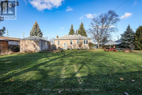 204 Lakeshore Road, St. Catharines (442 - Vine/Linwell), ON - Outdoor