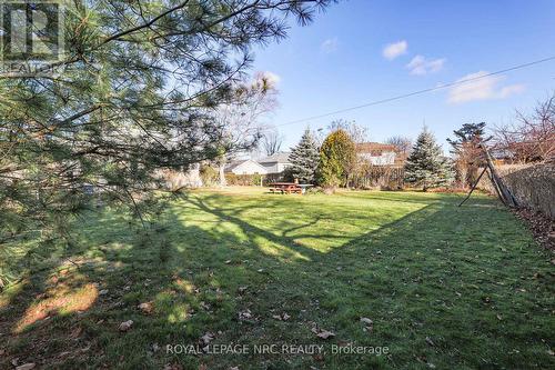 204 Lakeshore Road, St. Catharines (442 - Vine/Linwell), ON - Outdoor