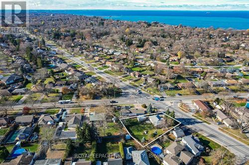 204 Lakeshore Road, St. Catharines (442 - Vine/Linwell), ON - Outdoor With View