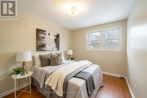 488 Lanark Drive, Oshawa, ON - Indoor Photo Showing Bedroom