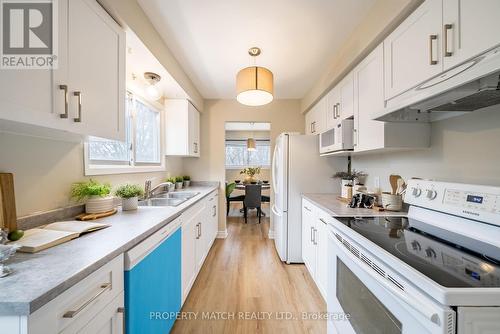 488 Lanark Drive, Oshawa, ON - Indoor Photo Showing Kitchen With Double Sink