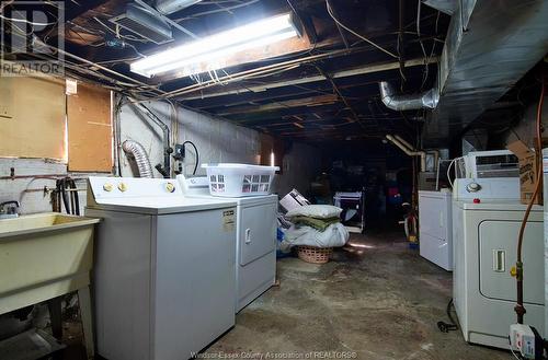 3643 Seminole Street, Windsor, ON - Indoor Photo Showing Laundry Room