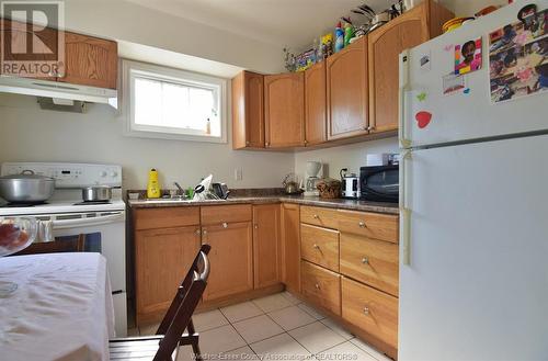 3643 Seminole Street, Windsor, ON - Indoor Photo Showing Kitchen