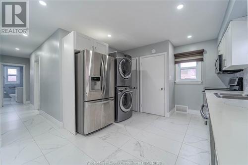 3108 Dominion Boulevard, Windsor, ON - Indoor Photo Showing Laundry Room