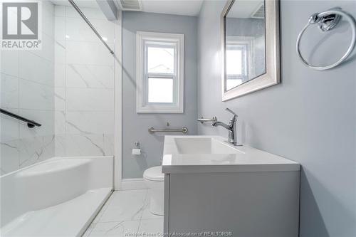 3108 Dominion Boulevard, Windsor, ON - Indoor Photo Showing Bathroom