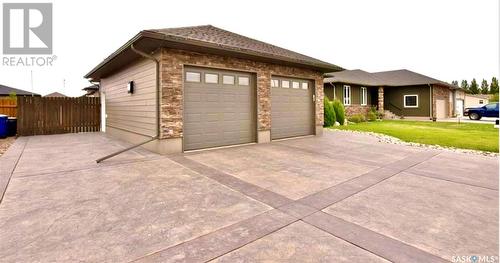 10 Belmont Crescent, Moose Jaw, SK - Outdoor With Exterior