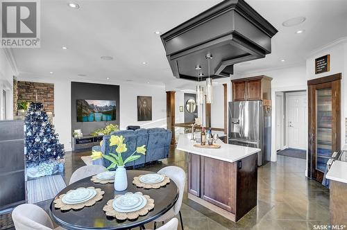 10 Belmont Crescent, Moose Jaw, SK - Indoor Photo Showing Dining Room