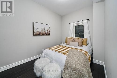 107 Cromwell Avenue, Oshawa (Vanier), ON - Indoor Photo Showing Bedroom