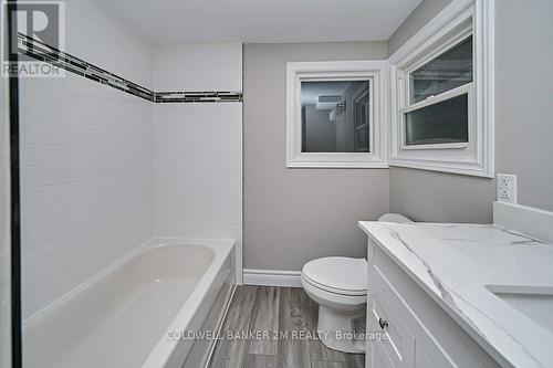 107 Cromwell Avenue, Oshawa (Vanier), ON - Indoor Photo Showing Bathroom