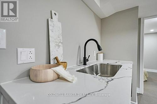 107 Cromwell Avenue, Oshawa (Vanier), ON - Indoor Photo Showing Kitchen