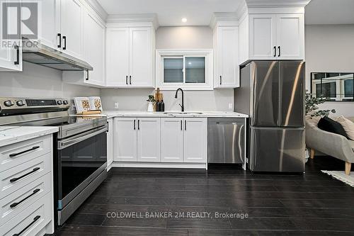 107 Cromwell Avenue, Oshawa (Vanier), ON - Indoor Photo Showing Kitchen