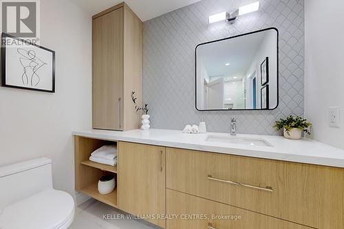 18324 Highway 48 Road, East Gwillimbury, ON - Indoor Photo Showing Bathroom