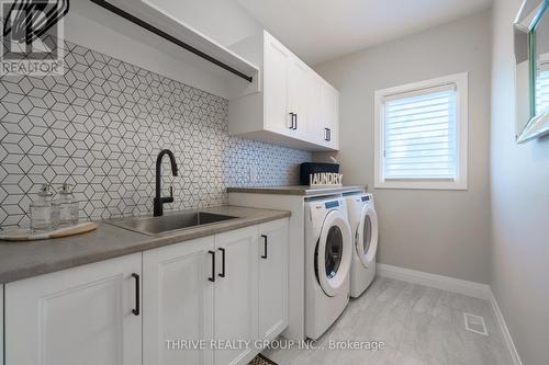 1065 Meadowlark Ridge, London, ON - Indoor Photo Showing Laundry Room