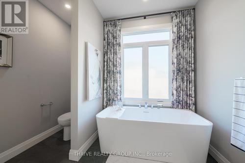 1065 Meadowlark Ridge, London, ON - Indoor Photo Showing Bathroom