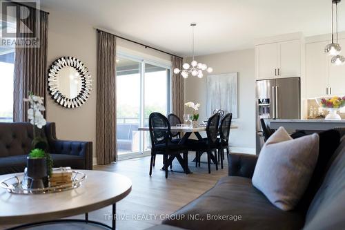 1065 Meadowlark Ridge, London, ON - Indoor Photo Showing Dining Room