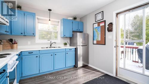 12 Pierce Street S, South Bruce Peninsula, ON - Indoor Photo Showing Kitchen With Double Sink