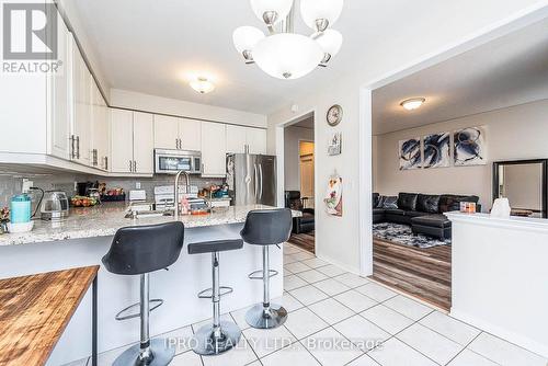 66 Skylark Drive, Vaughan, ON - Indoor Photo Showing Kitchen With Upgraded Kitchen