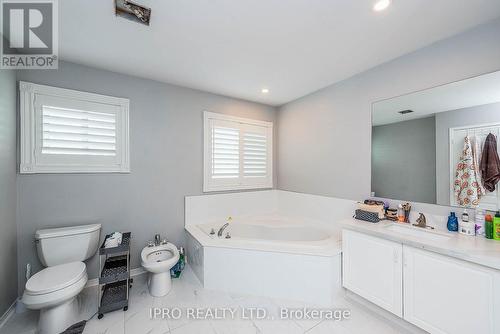 66 Skylark Drive, Vaughan, ON - Indoor Photo Showing Bathroom