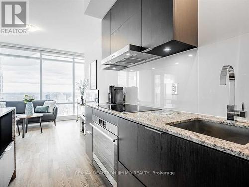 3409 - 1 Bloor Street E, Toronto, ON - Indoor Photo Showing Kitchen With Upgraded Kitchen