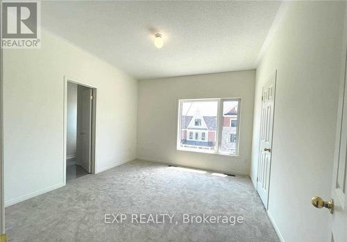 117 Ness Drive, Richmond Hill, ON - Indoor Photo Showing Other Room