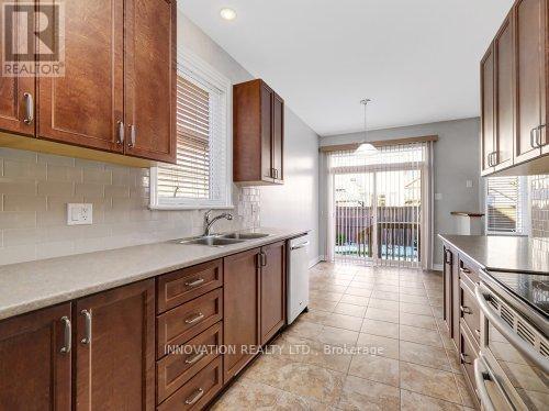 638 Moorpark Avenue, Ottawa, ON - Indoor Photo Showing Kitchen With Double Sink