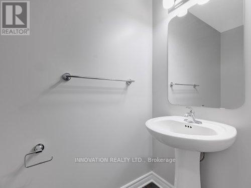 638 Moorpark Avenue, Ottawa, ON - Indoor Photo Showing Bathroom