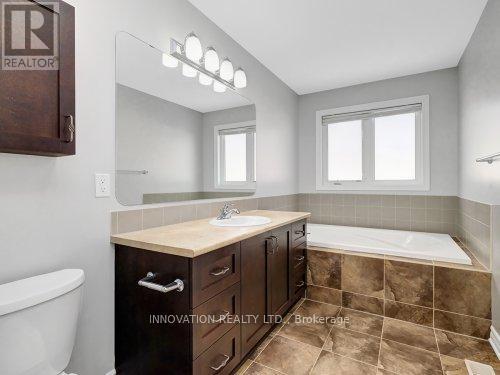 638 Moorpark Avenue, Ottawa, ON - Indoor Photo Showing Bathroom