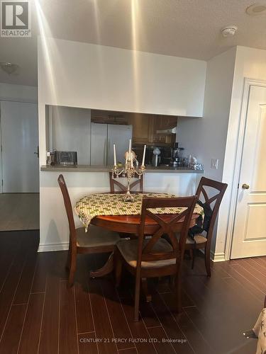 708 - 18 Sommerset Way, Toronto, ON - Indoor Photo Showing Dining Room