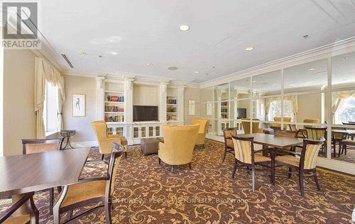 708 - 18 Sommerset Way, Toronto, ON - Indoor Photo Showing Dining Room