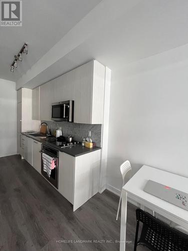 635 - 38 Lannuzzi Street, Toronto, ON - Indoor Photo Showing Kitchen