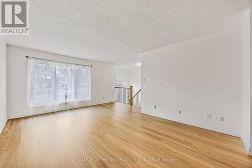 109 Maplegrove Avenue, Bradford West Gwillimbury, ON - Indoor Photo Showing Other Room