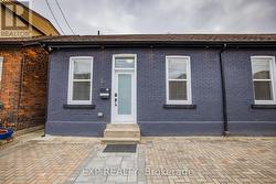 5 FLORENCE STREET  Hamilton, ON L8R 1W3