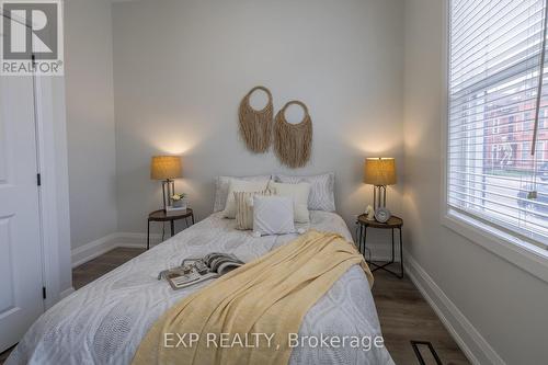 5 Florence Street, Hamilton, ON - Indoor Photo Showing Bedroom