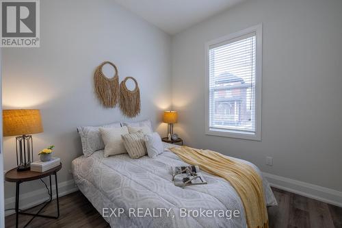 5 Florence Street, Hamilton, ON - Indoor Photo Showing Bedroom