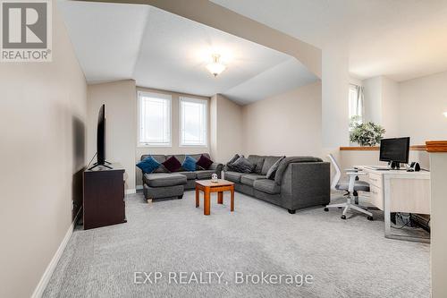 645 Interlaken Drive, Waterloo, ON - Indoor