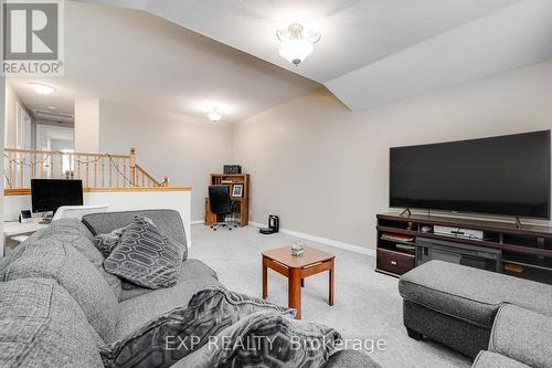 645 Interlaken Drive, Waterloo, ON - Indoor Photo Showing Living Room