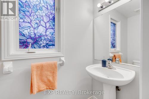 645 Interlaken Drive, Waterloo, ON - Indoor Photo Showing Bathroom