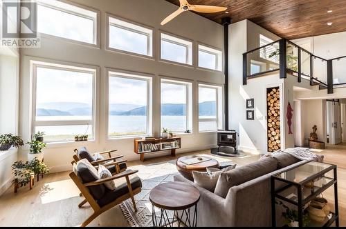 34A Bugden'S Cove Road, Norris Point, NL - Indoor Photo Showing Living Room