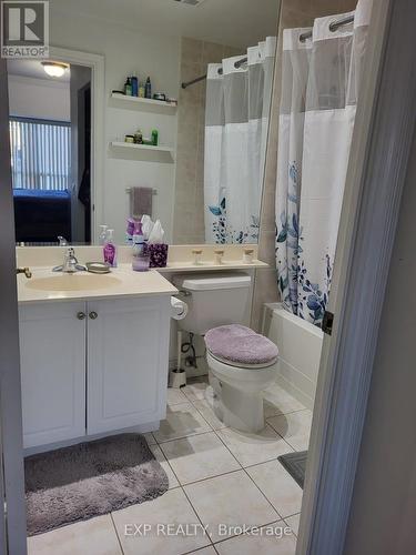 201 - 1 Clairtrell Road, Toronto, ON - Indoor Photo Showing Bathroom