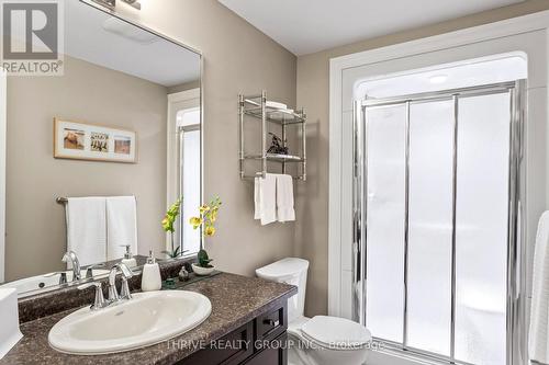 38 - 2295 Kains Road, London, ON - Indoor Photo Showing Bathroom