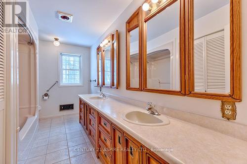 25 Selley Street, Petawawa, ON - Indoor Photo Showing Bathroom