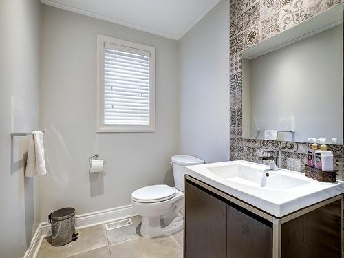 Powder room - 310 Henri-Jarry Street, Beaconsfield, QC - Indoor Photo Showing Bathroom