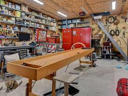 Garage - 