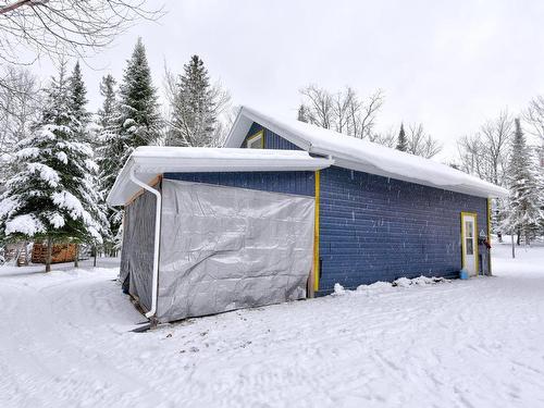 Garage - 40 Ch. Des Érables, Saint-Michel-Des-Saints, QC - Outdoor