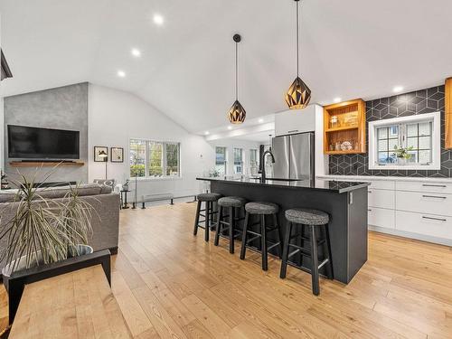 Cuisine - 264 Rue Edgewood, Rosemère, QC - Indoor Photo Showing Kitchen With Upgraded Kitchen