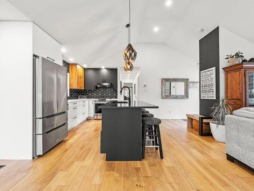 Cuisine - 264 Rue Edgewood, Rosemère, QC - Indoor Photo Showing Kitchen With Upgraded Kitchen