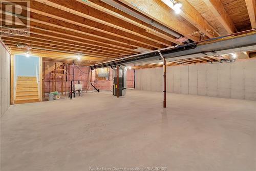 6071 Livingstone Street, Windsor, ON - Indoor Photo Showing Basement