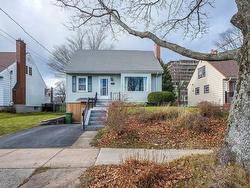 3448 Rowe Avenue  Halifax, NS B3L 4C7