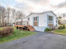 50 Wagner Drive  Middle Sackville, NS B4E 2Z2